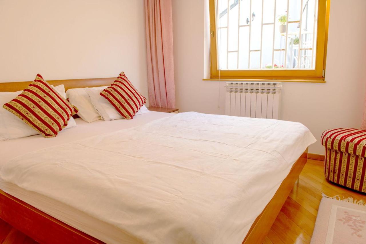 Beautiful Duplex In Heart Of Old Town - Free Parking Apartment Sarajevo Ngoại thất bức ảnh