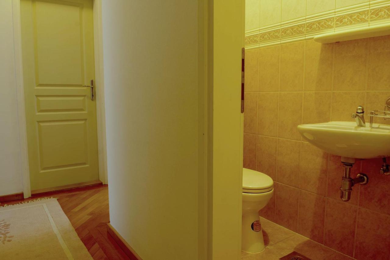 Beautiful Duplex In Heart Of Old Town - Free Parking Apartment Sarajevo Ngoại thất bức ảnh